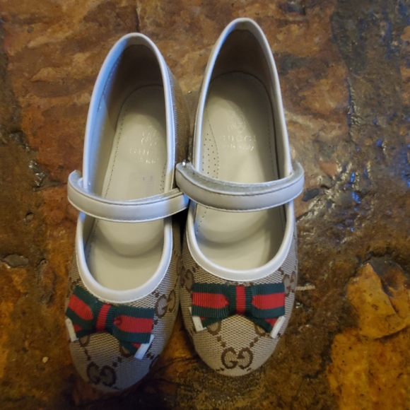 Gucci Mary Jane - Picture 2 of 4